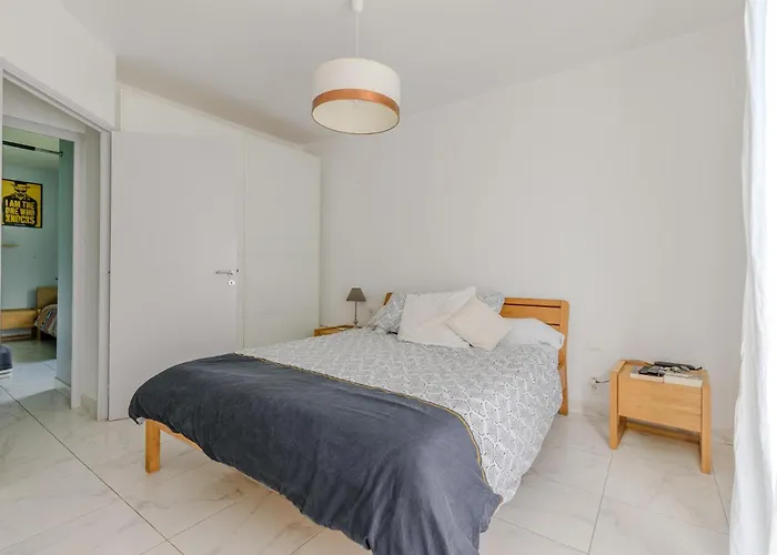 3 Bedroom Gorgeous In Ferienhaus