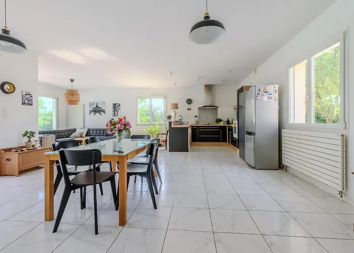 Ferienhaus 3 Bedroom Gorgeous In